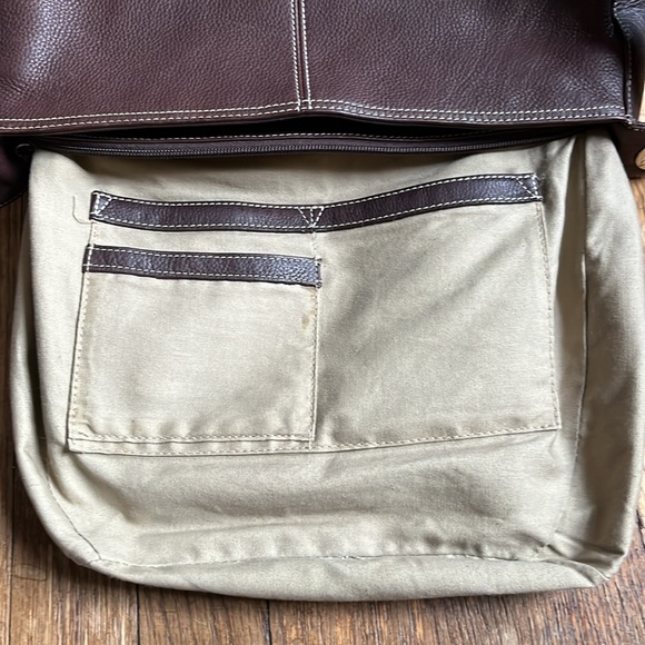 Tignanello shoulder bag chocolate brown pebbled leather top zip - Picture 10 of 13